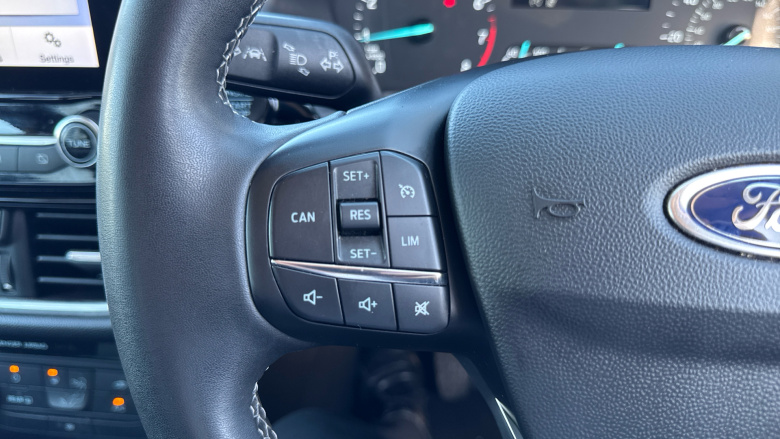 Ford Fiesta 1.0 EcoBoost Titanium 5dr Petrol Hatchback